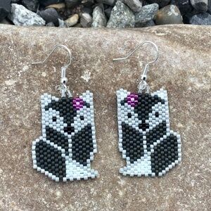 Gray Fox with a Pink Flower Beaded Earrings, New, Handmade by Me